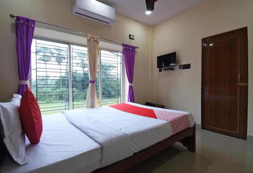 חדר דלוקס, Staymaker Hotel Sannidhyo