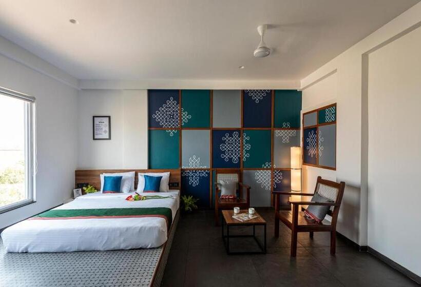 סטודיו סופריור, The Cult Stay