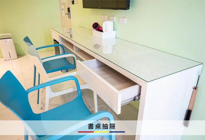 اتاق استاندارد چهار تخته, 蒙德里安山水民宿