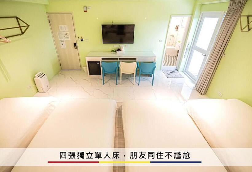 اتاق استاندارد چهار تخته, 蒙德里安山水民宿