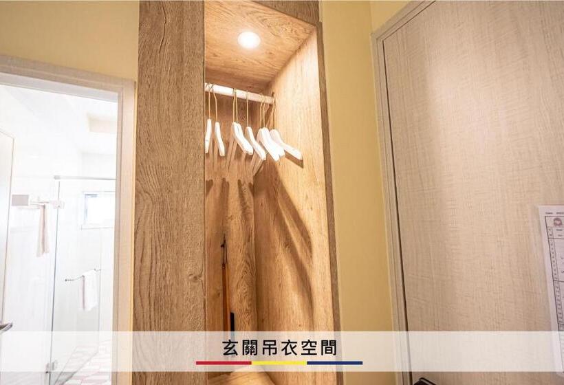 اتاق استاندارد سه تخته با چشمانداز باغ, 蒙德里安山水民宿