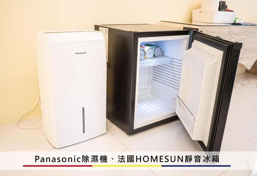 اتاق استاندارد سه تخته با چشمانداز باغ, 蒙德里安山水民宿