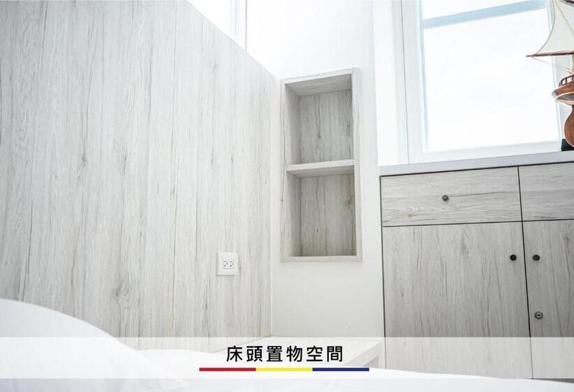 اتاق لوکس با چشمانداز دریا, 蒙德里安山水民宿