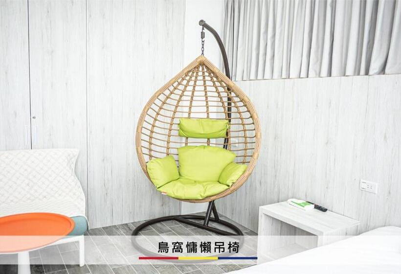 اتاق لوکس با چشمانداز دریا, 蒙德里安山水民宿