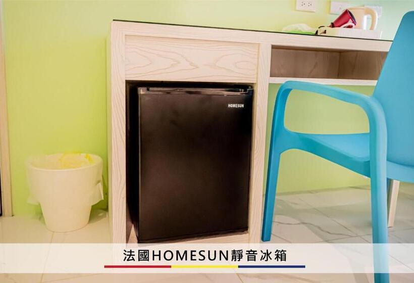 اتاق استاندارد چهار تخته, 蒙德里安山水民宿