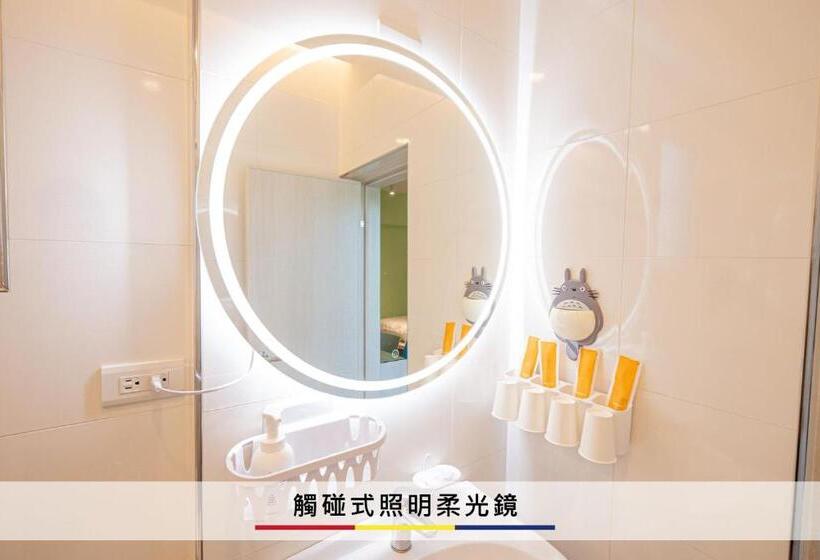اتاق استاندارد چهار تخته, 蒙德里安山水民宿