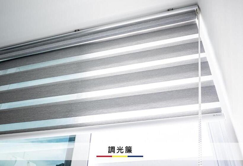 اتاق لوکس با چشمانداز دریا, 蒙德里安山水民宿