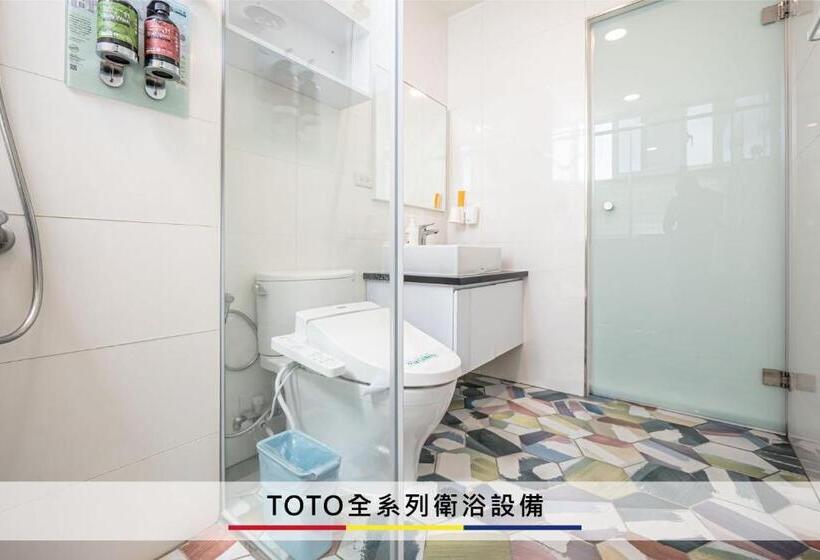 اتاق لوکس با چشمانداز دریا, 蒙德里安山水民宿