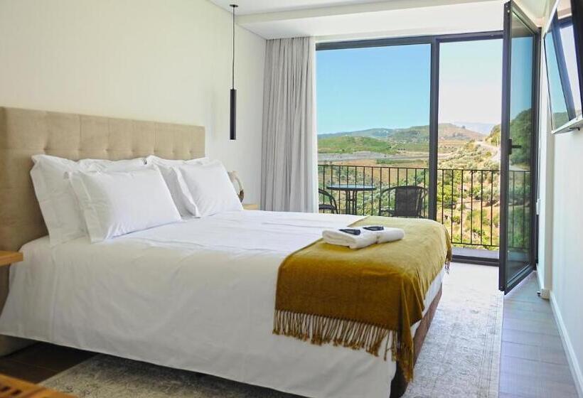 침실 3개 아파트, Douroxisto