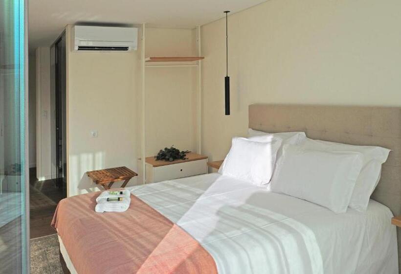 침실 3개 아파트, Douroxisto