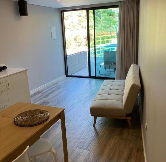 침실 1개 풀장 전망 아파트, Douroxisto