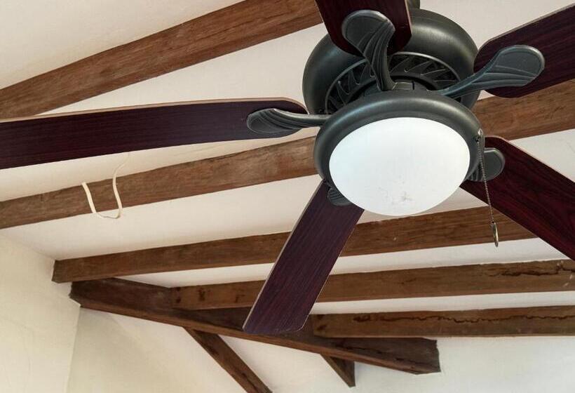 غرفة قياسية سرير كينج, Ciel Y Miel