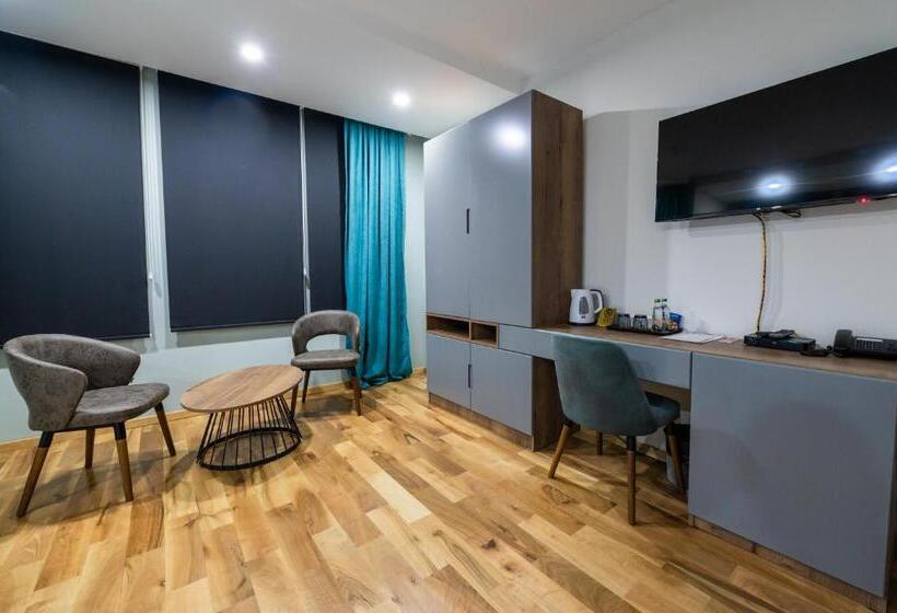 اتاق سوپریور, City In