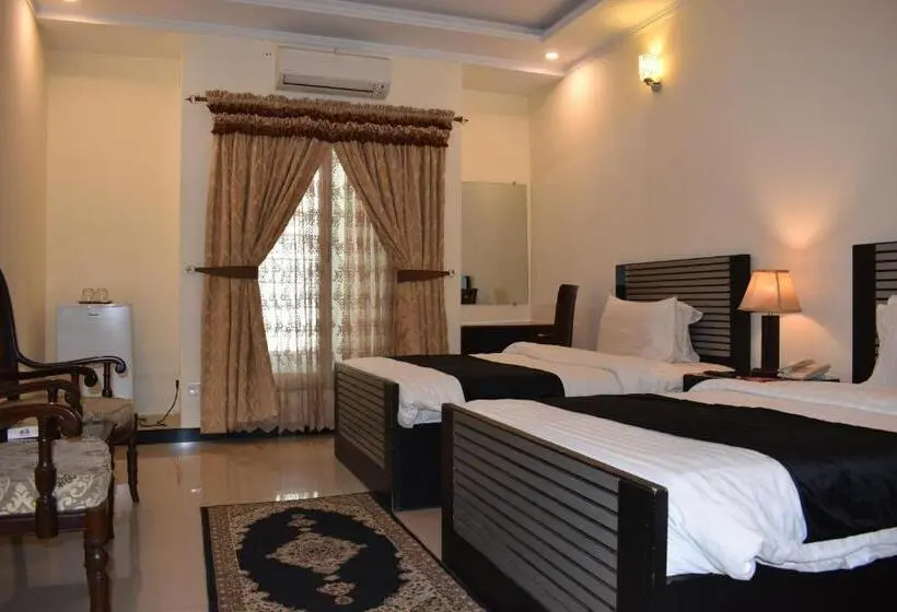اتاق استاندارد, De Raj Sialkot