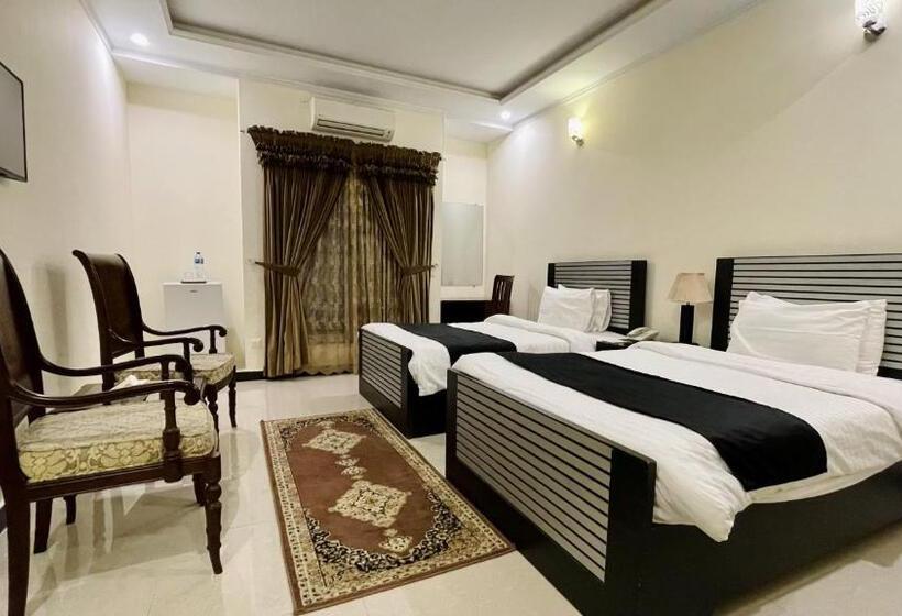 اتاق استاندارد, De Raj Sialkot