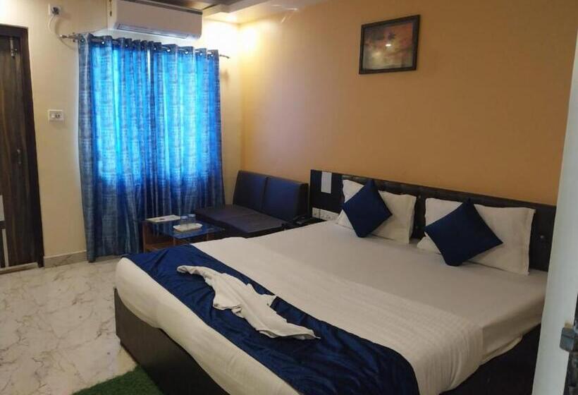 Quarto Triplo Deluxe, Goroomgo Avipsha Digha