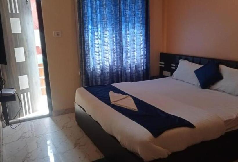 3 Bett Deluxe Zimmer, Goroomgo Avipsha Digha