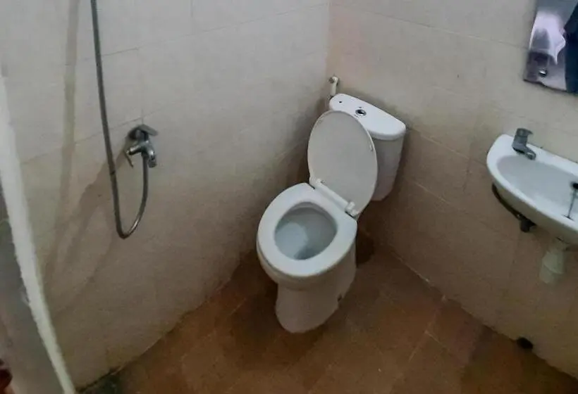 Chambre Standard Salle de Bains Commune, Koolkost Syariah @ Citraland Puri Serang