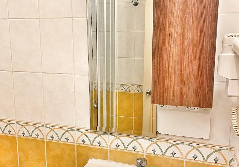 俱乐部房间, Club Quarters Hotel White House, Washington Dc