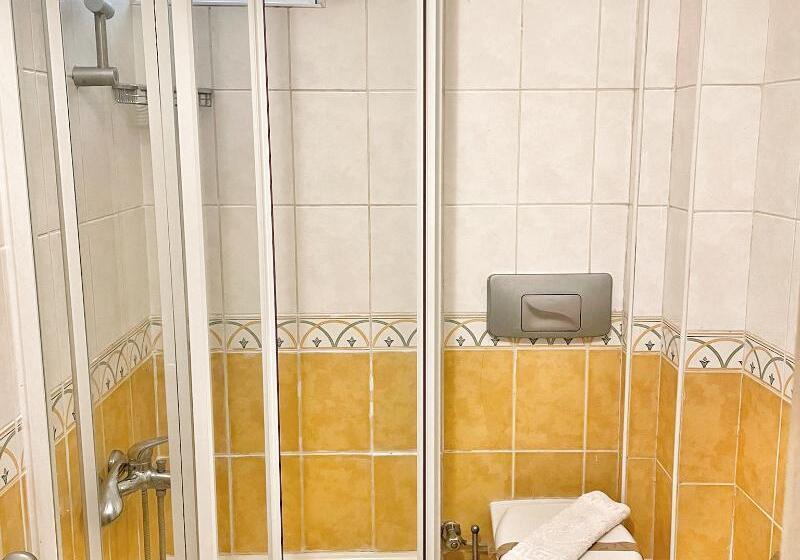 俱乐部房间, Club Quarters Hotel White House, Washington Dc