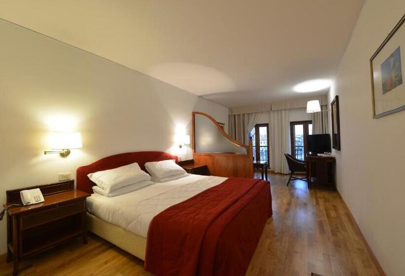 סוויטת ג'וניור, Hannover