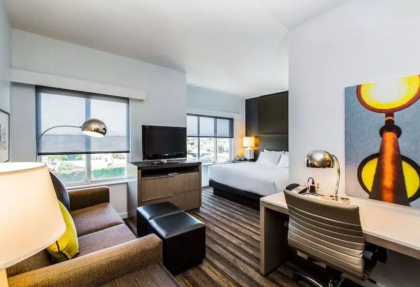 スタンダードスタジオ, Hyatt House Santa Clara