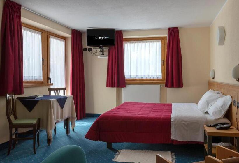 غرفة قياسية رباعية, Nordik