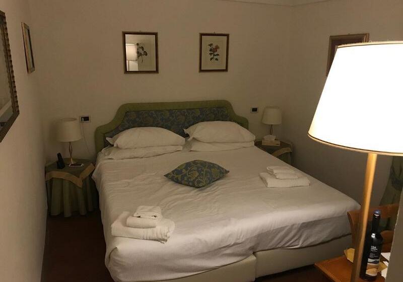 디럭스 룸, Relais Il Chiostro Di Pienza