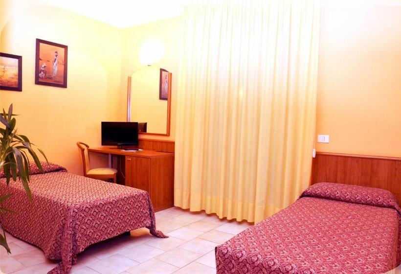 スタンダードトリプルルーム, E Appartamenti La Solaria