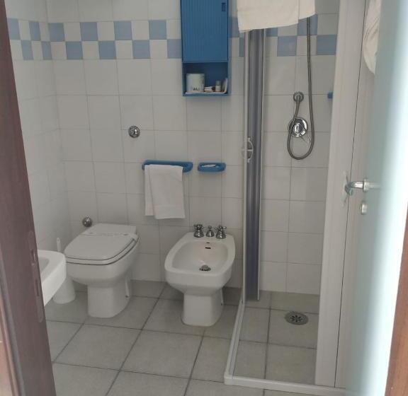 Standard-huone, Solara