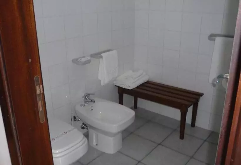 Quarto Triplo Standart, Solara