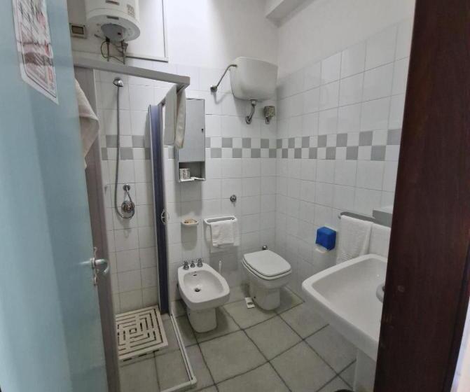 Standard Neljän Hengen Huone, Solara