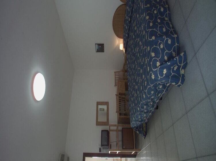 Standard-huone, Solara