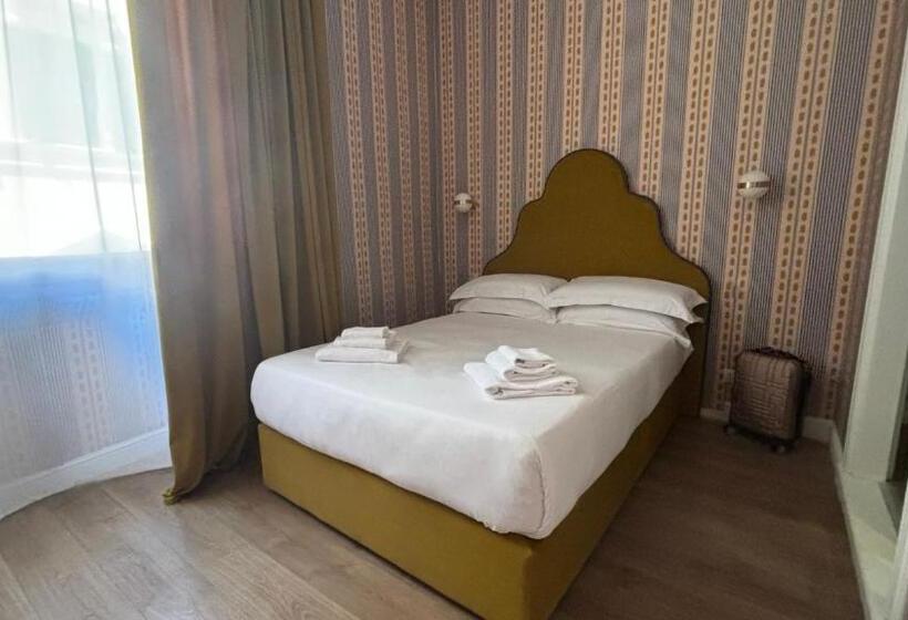 חדר סטנדרט, Townhouse Condotti 29