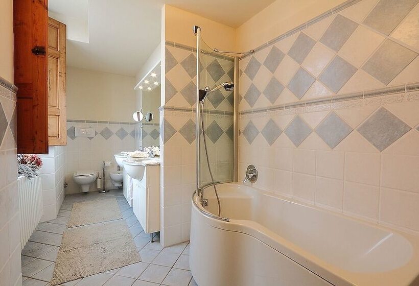 סוויטת ג'וניור, Villa Il Colle B&b