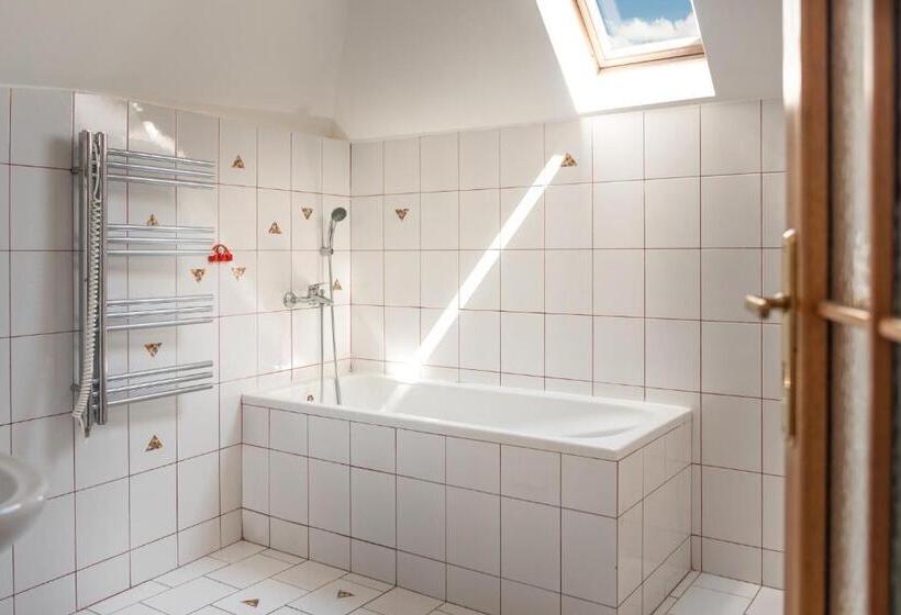 Семейный Номер, Dobrý Kanec   Hostinec