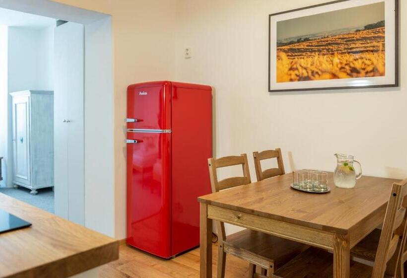 Апартаменты 1 Спальня Нижний Этаж, Dobrý Kanec   Hostinec