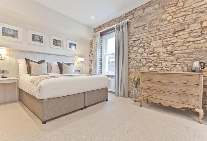 Номер Deluxe Кровать Кинг, Tithe Barn   Self Check In