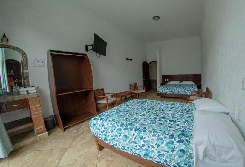 スーペリアの4人部屋, La Buena Suerte