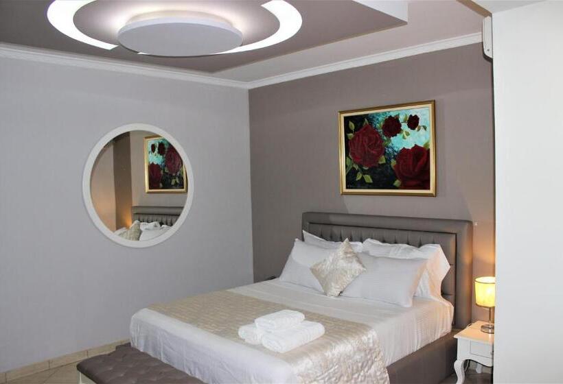 חדר דלוקס, Luander