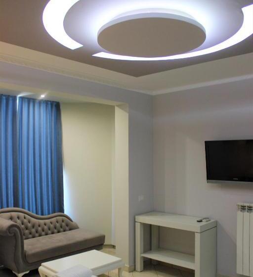 豪华房间, Luander