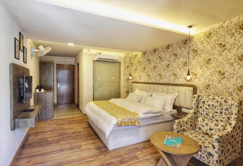 اتاق لوکس, Royal Castle