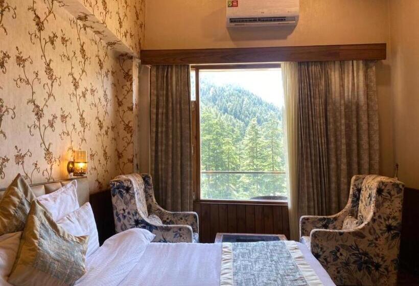 اتاق لوکس چهار تخته, Royal Castle