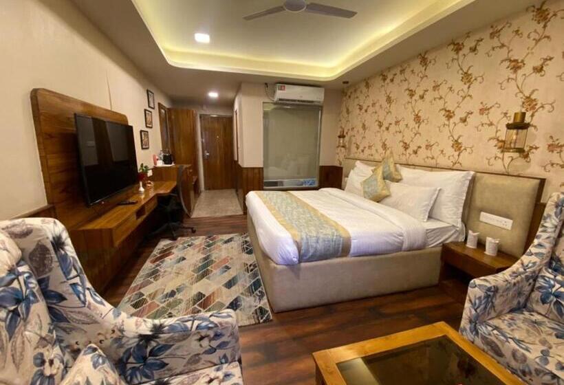 اتاق سوپریور, Royal Castle