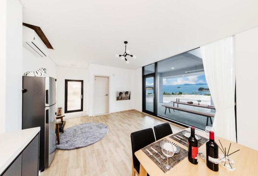 2ベッドルームハウス, Medi Pension