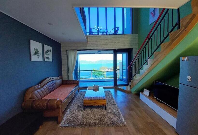 4ベッドルームハウス, Medi Pension