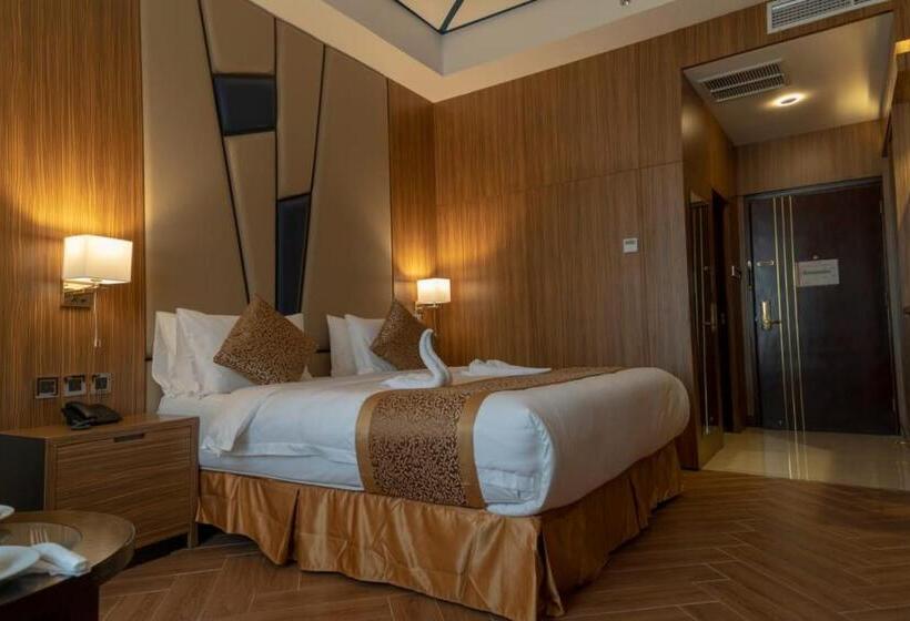 Полулюкс, Golden Tower Hotel Alkhobar Corniche