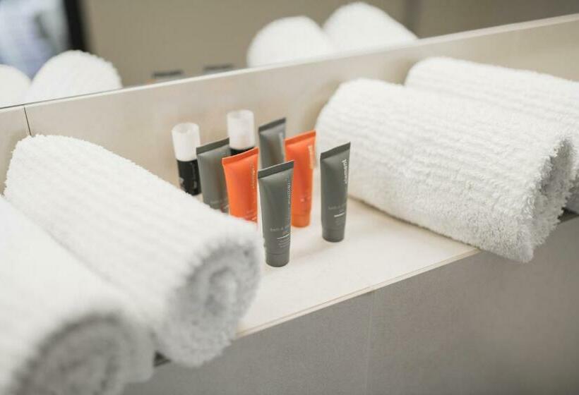 דירת חדר, Split