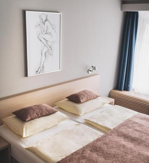 חדר סטנדרט, Split