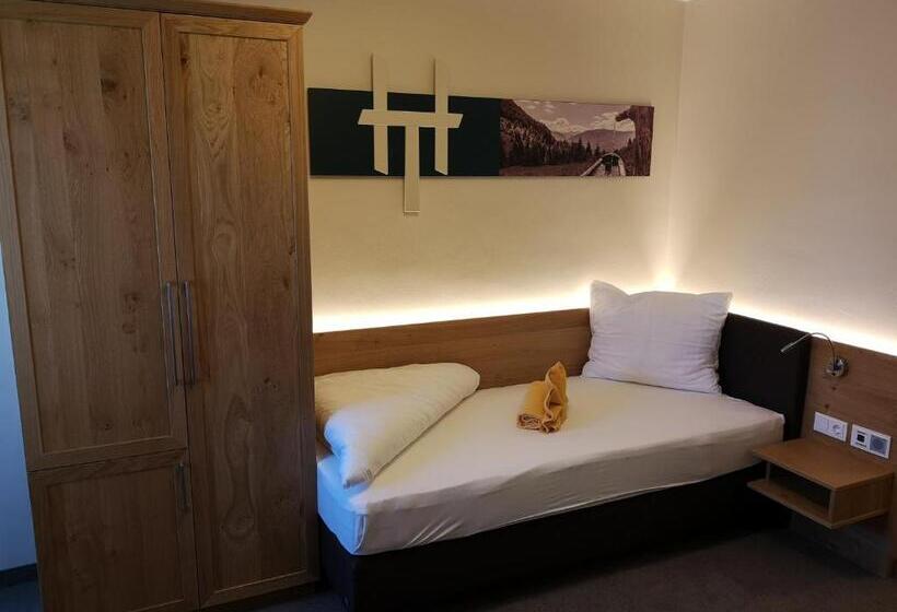 Standard Yhden Hengen Huone, Thier